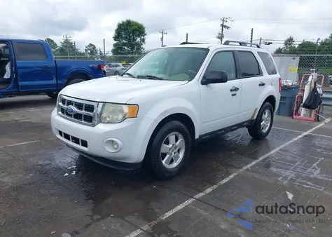 2012 Ford Escape Xlt z USA, uszkodzony, nr VIN 1FMCU0DG5CKB69329